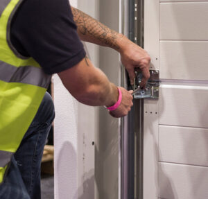 Garage Door Cable repair in San Antonio. Garage door repair by Alamo Garage Experts